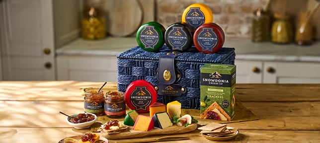 Buy Luxury Cheese Hampers | Free UK Delivery